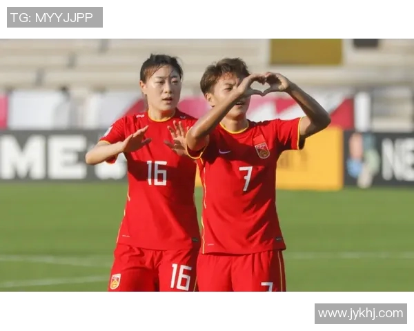 足球明星碧菡高清图片欣赏展现她的风采与魅力