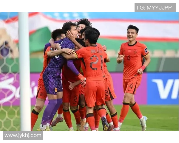 国足迎战印度队期待突破历史瓶颈争取亚洲杯晋级新篇章